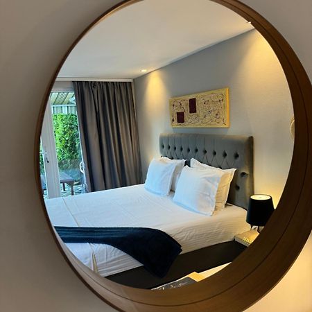 Nb Boutique Hotel ตูซลา ภายนอก รูปภาพ