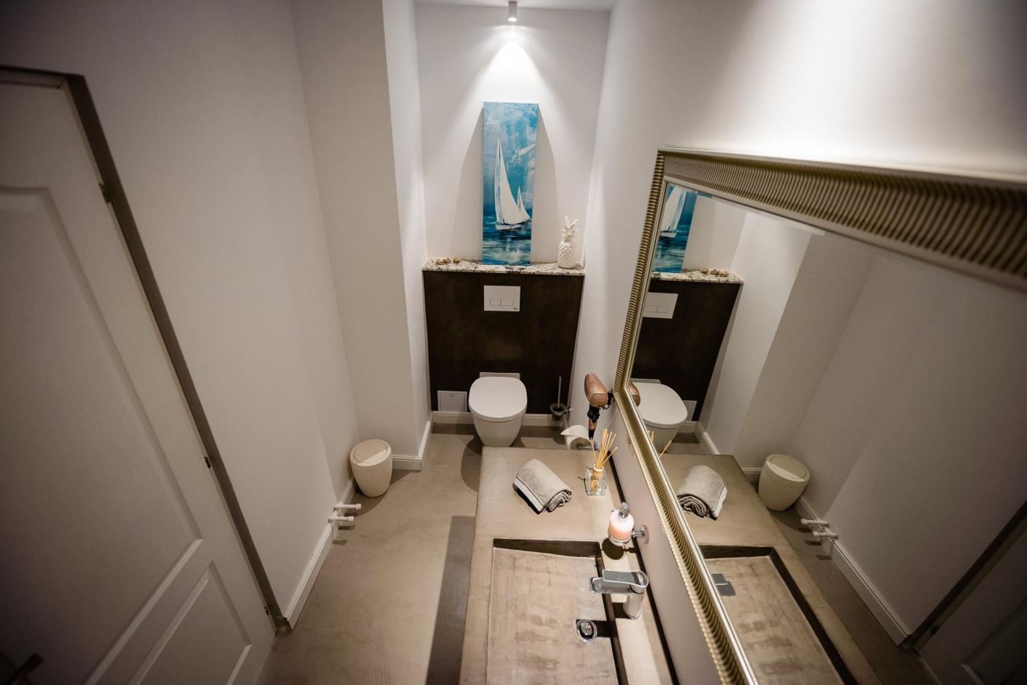 Nb Boutique Hotel ตูซลา ภายนอก รูปภาพ