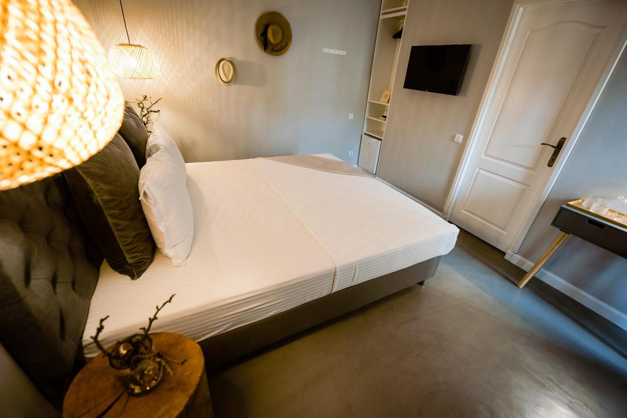 Nb Boutique Hotel ตูซลา ภายนอก รูปภาพ