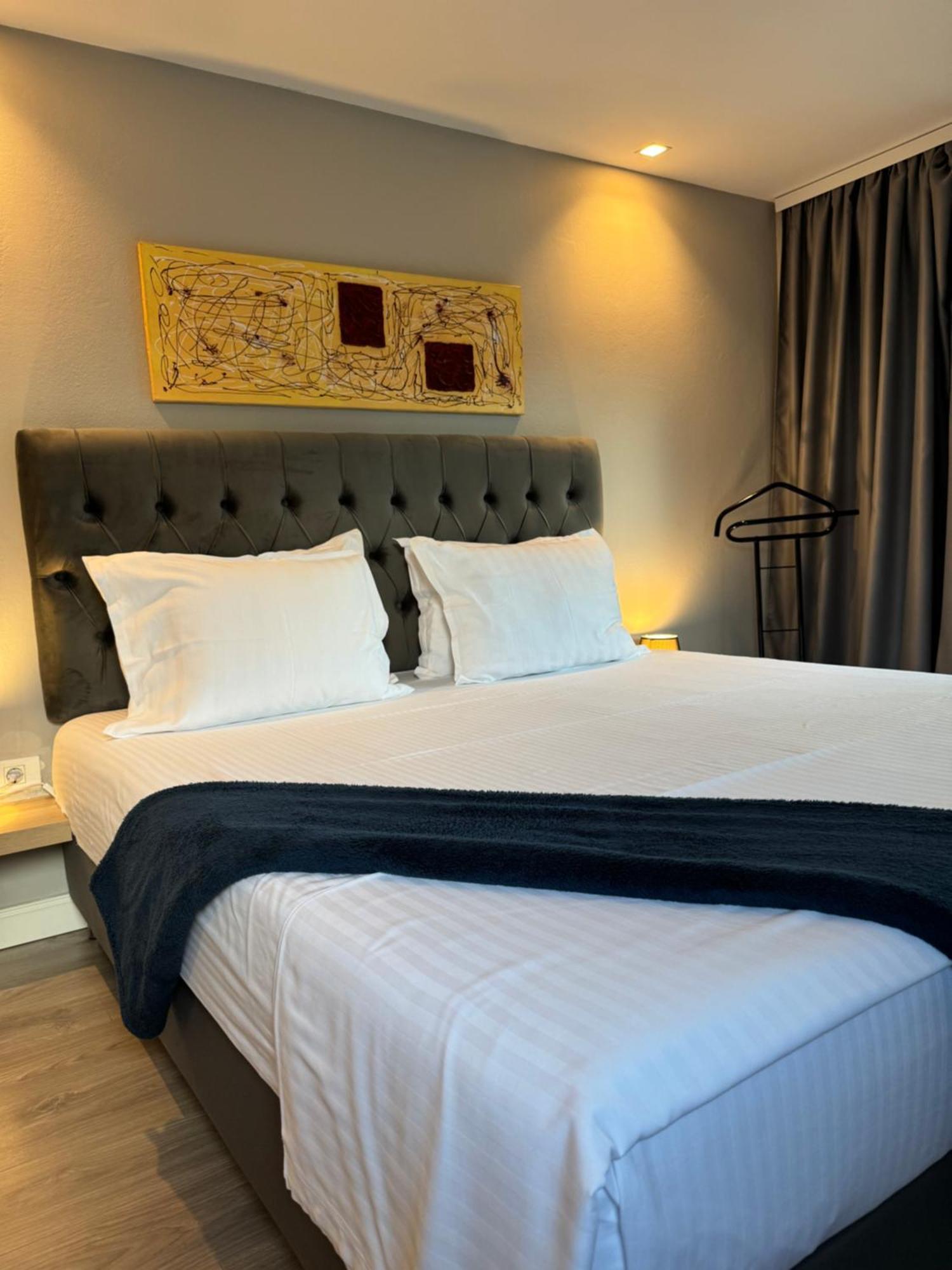 Nb Boutique Hotel ตูซลา ภายนอก รูปภาพ